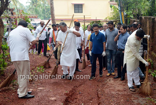 Union Minister Chaudhury 1